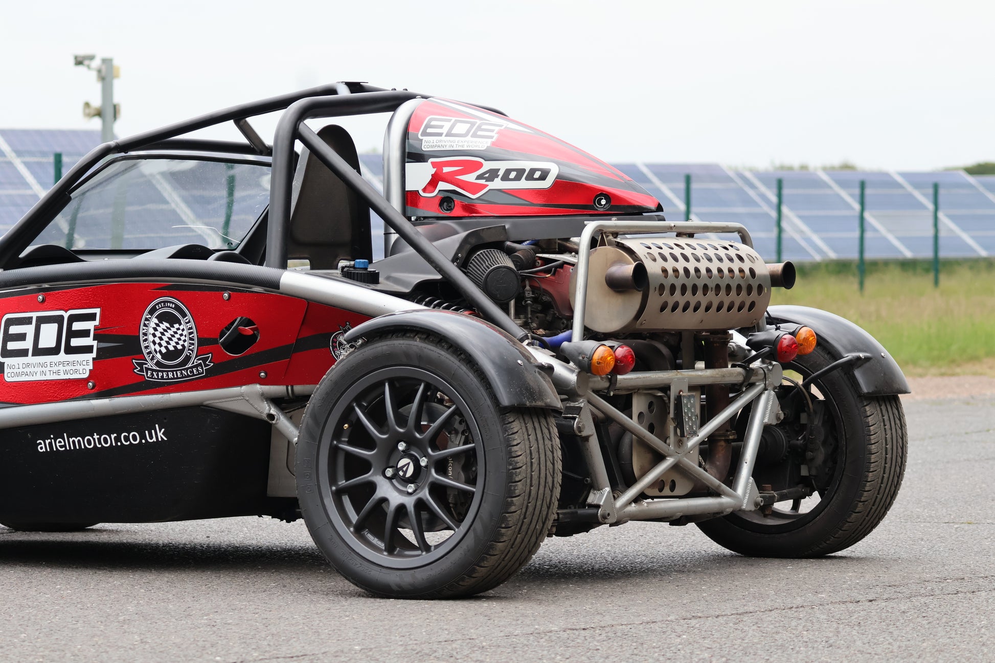 Ariel Atom 400R GT Driving Experience - Everyman Driving Experiences 