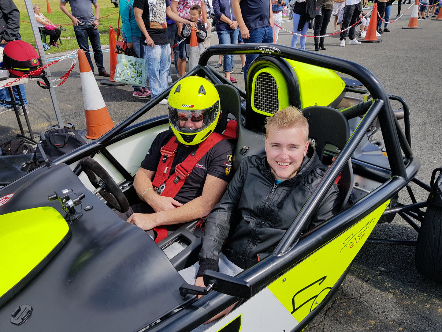 Ariel Atom High Speed Passenger Ride - Everyman Driving Experiences 