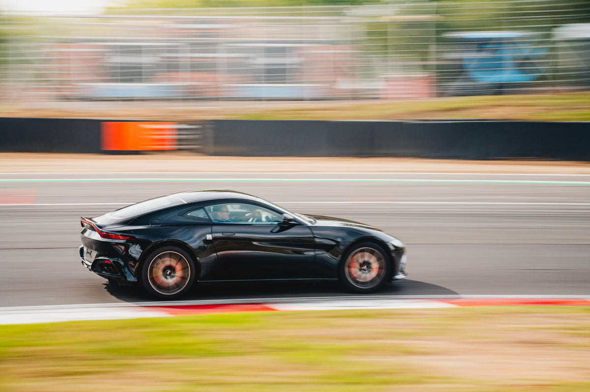 Aston Martin V8 Vantage Gen 2