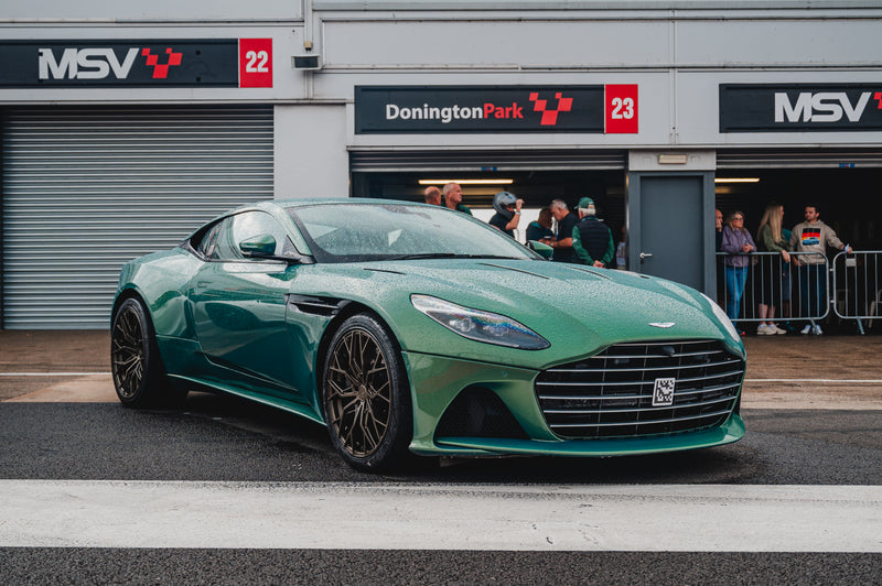 Aston Martin DB12