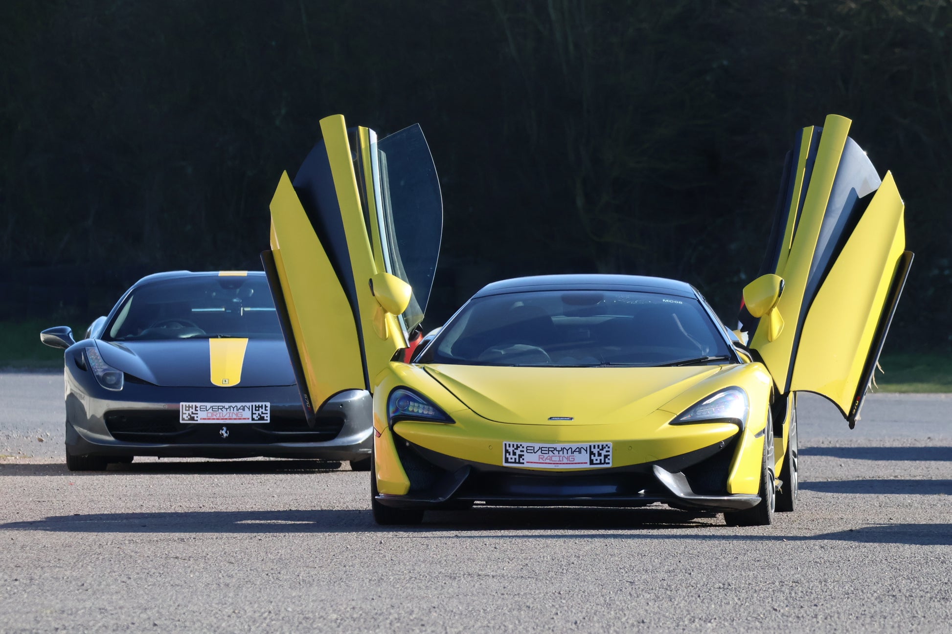 Mclaren 570s and Ferrari 430